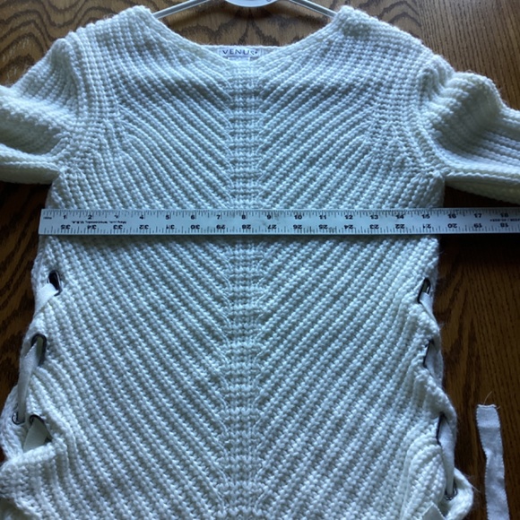 Venus Chunky Knit Sweater Vneck Tie Sides Lace Up Small Ivory 100% Acrylic  Wome - Picture 8 of 10